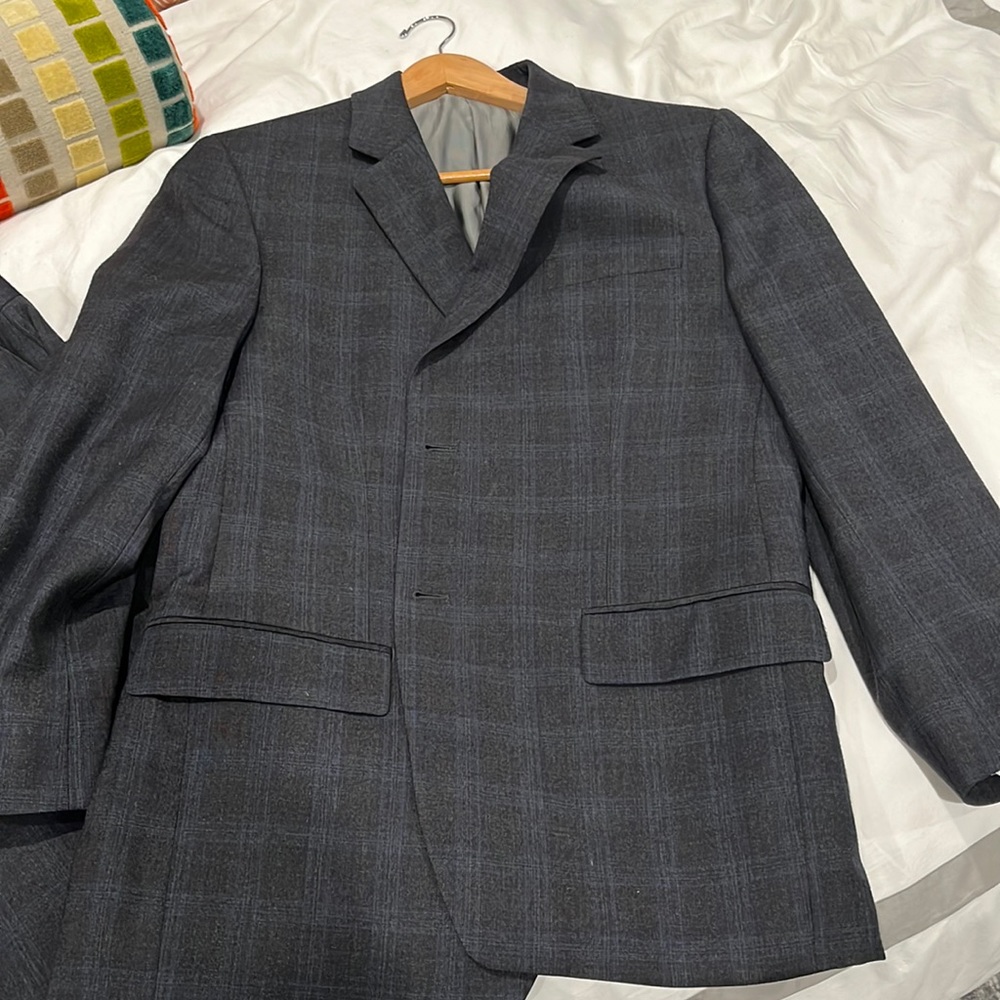 Michael Kors like new suit